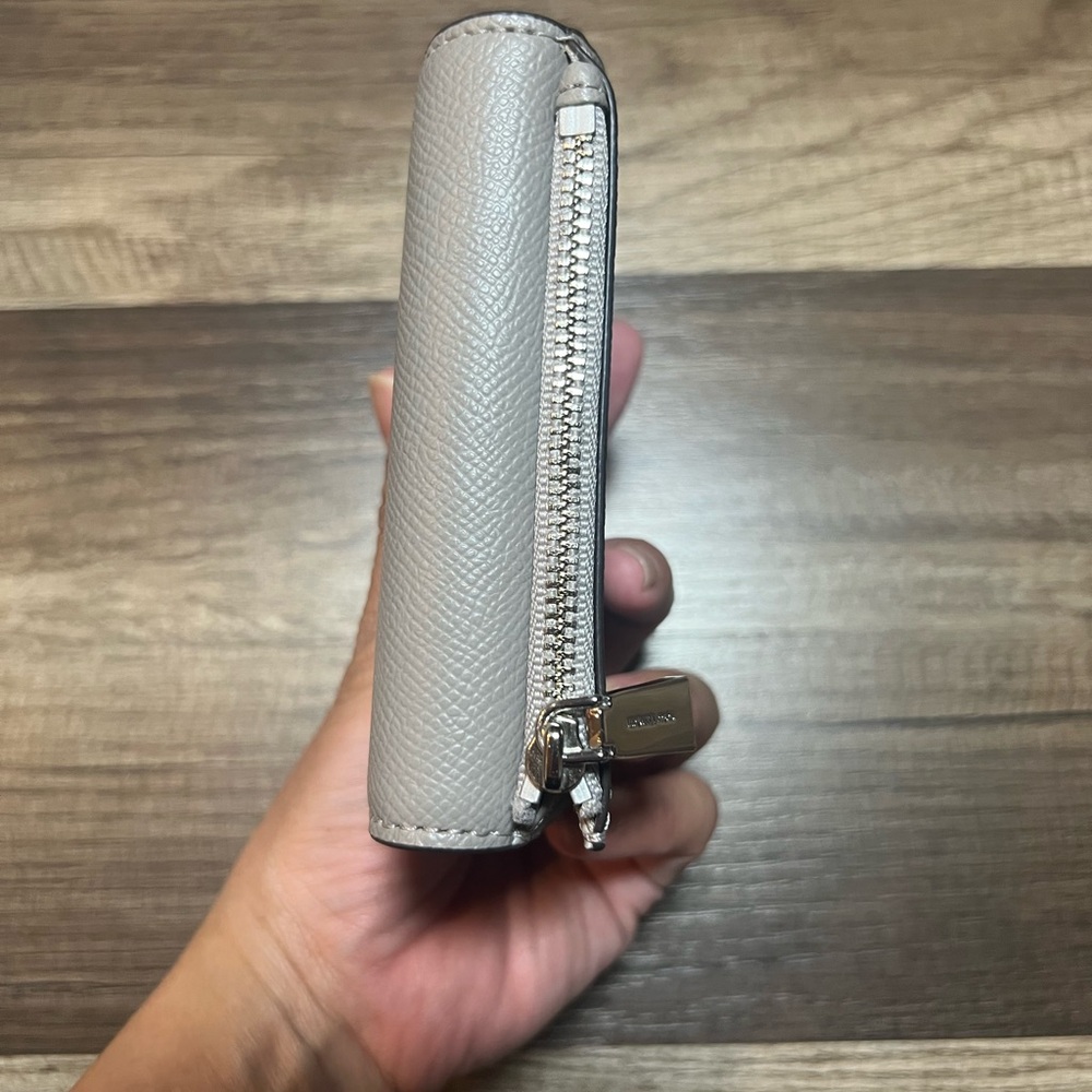 Michael Kors Grey Trifold Wallet - Picture 9 of 10